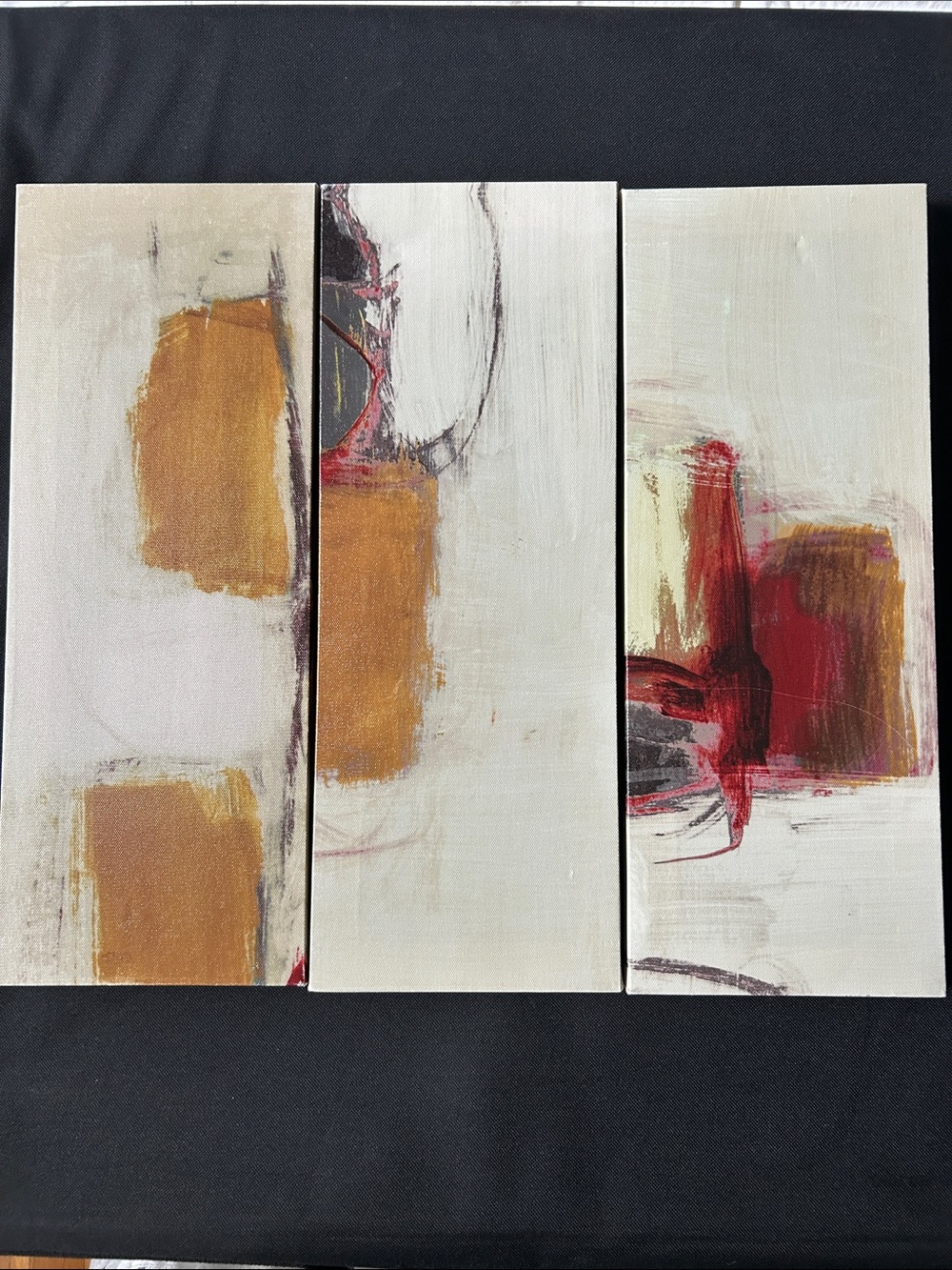 Modern  canvas print Triptych Wall Art in Gold and Red by